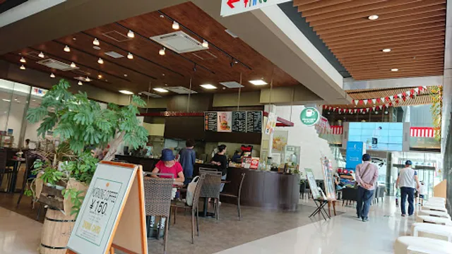 FRESHNESS BURGER MEDIA SHIP