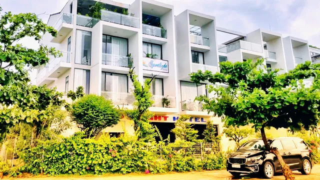 Spotlight Hotel 3 Star