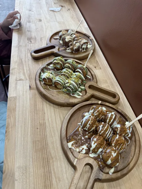 Feshafeesh • Dessert Bar