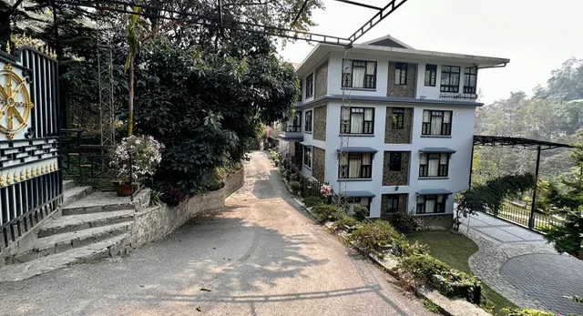 La Bougainvillea Garden Retreat