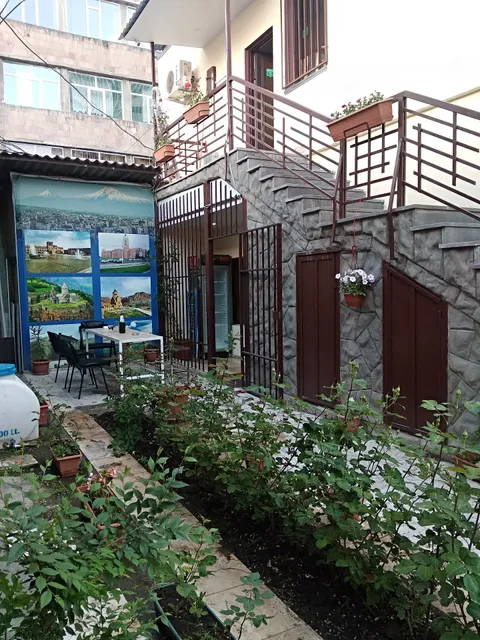 Komitas Avenue Guest House