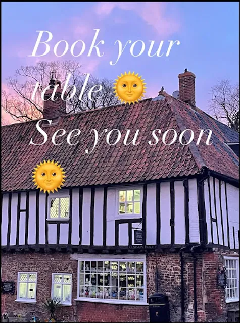 Read & Digest Tearoom By The Old Pump