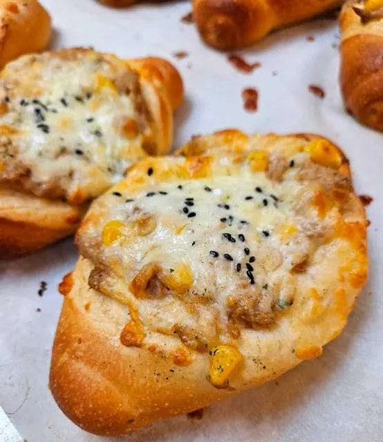 The Rolling Pin Bakery and Restaurant