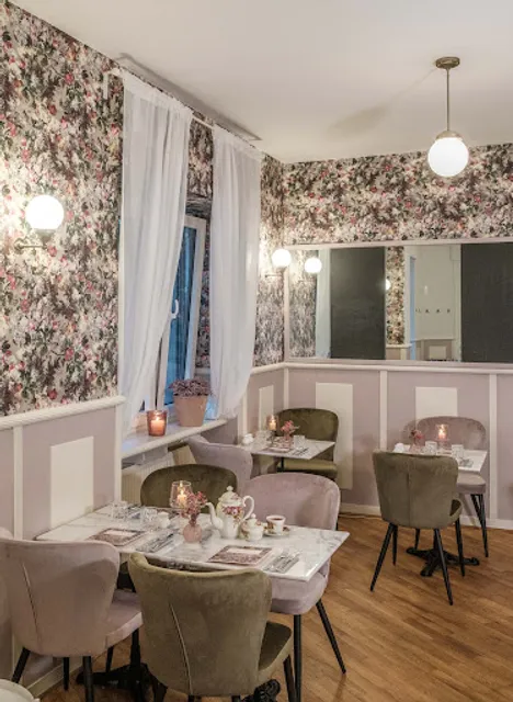 Fräulein Fleur – Café & Blumenbar