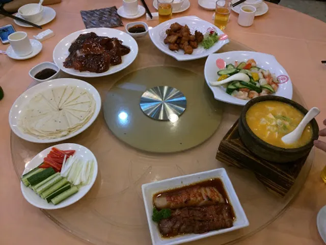 Shiweixian Seafood Restaurant