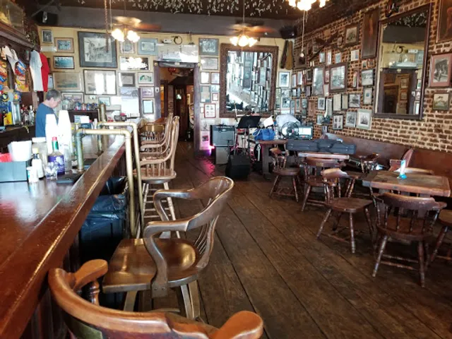 Under-the-Hill Saloon