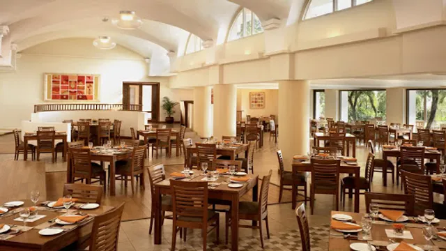 Laranja - Taj Cidade de Goa Heritage, Goa