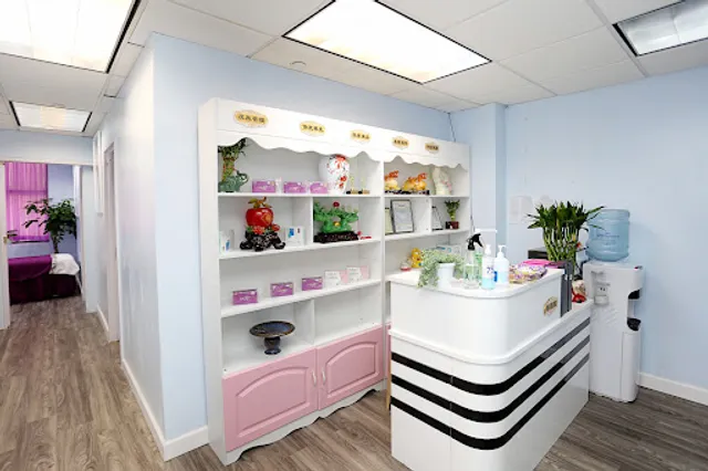 Elighten宜莱美美容养颜会馆