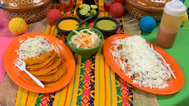 La Placita Tacos Al Vapor