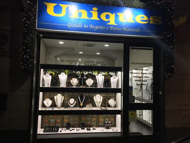 Uniques Argenti Pietre Dure e Bijoux, laboratorio di creazione e riparazione gioielli