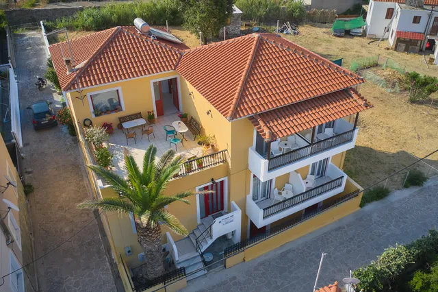 Niki studios & Meropi Apartments (Skala Eressos, Lesvos)