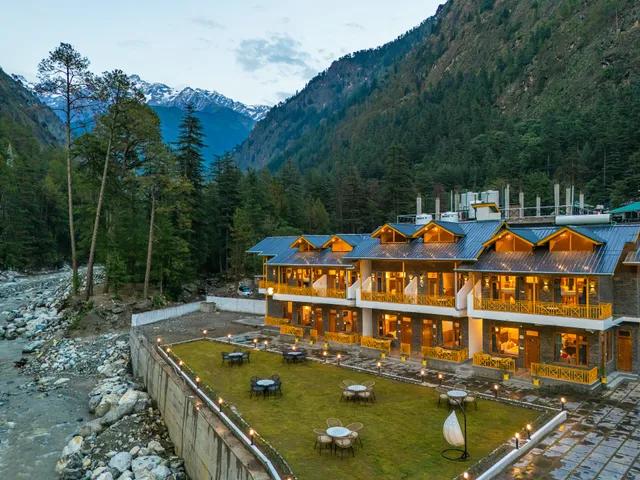 The Social Stays Kasol (formerly ArtBuzz)