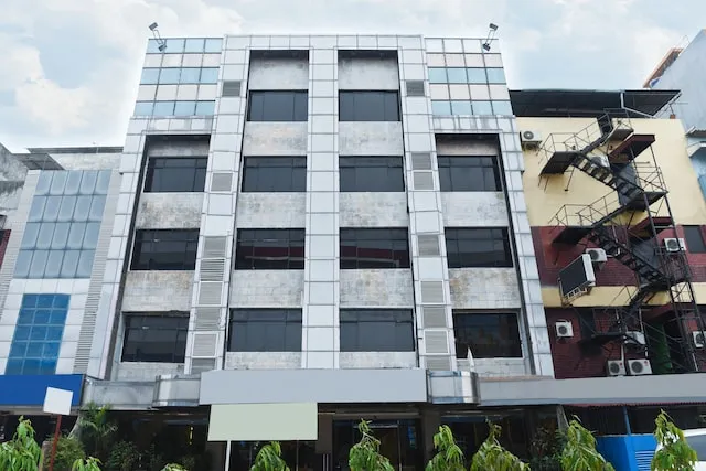 Super OYO Collection O 166 Hotel Princess