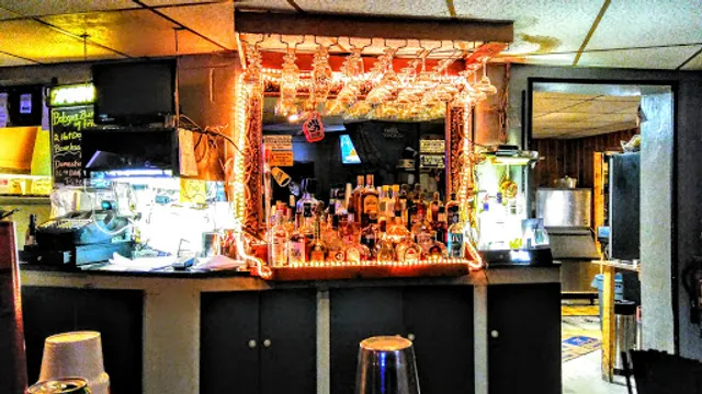 The Fillin' Station Sports bar & Grill