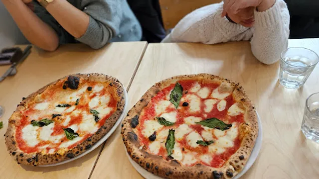 Nina Pizza Napolitaine St-Roch