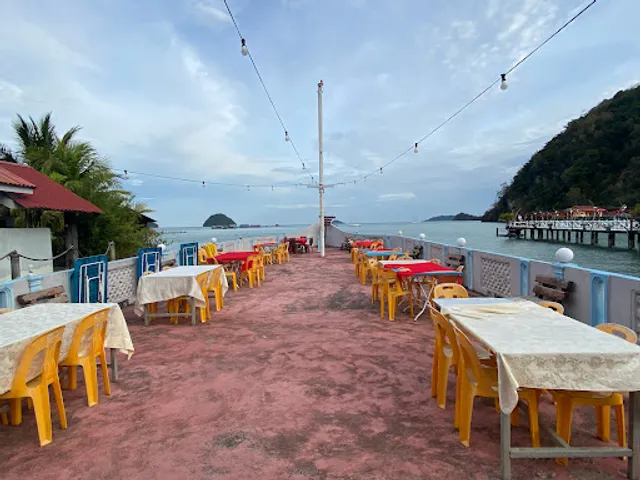 Tanjung Tirai View Cafe