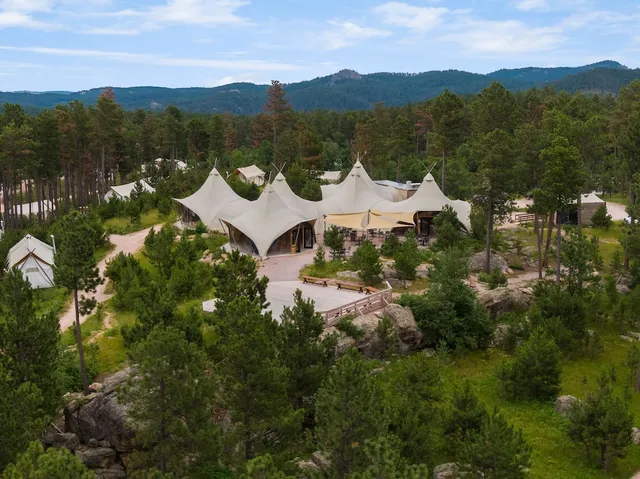Under Canvas Mount Rushmore