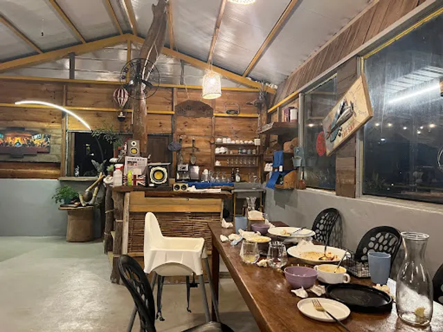 15鄰 異國料理坊「11/15～18號公休」