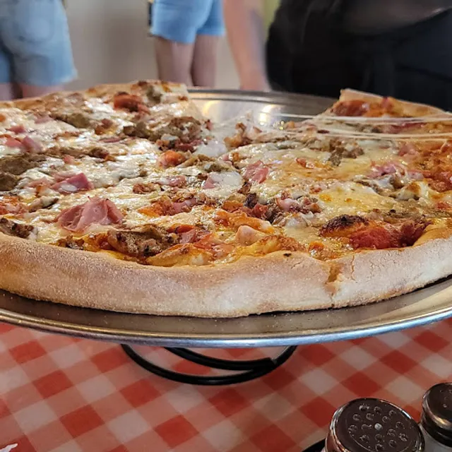 Tomasino's Pizza Lake Nona