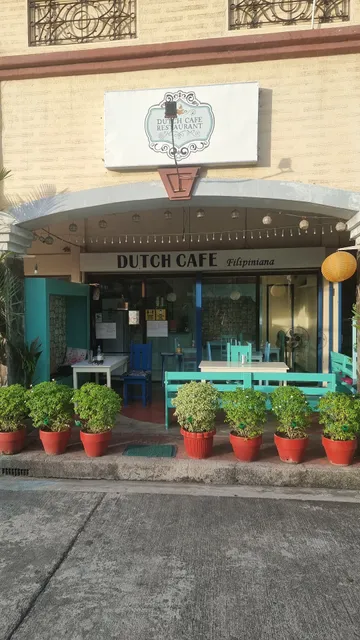 DUTCH CAFE