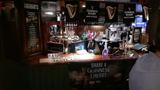 Cross Keys Dinas Powis