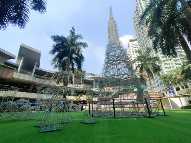 Robinsons Magnolia Garden