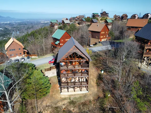 High Mountain Mist Cabin