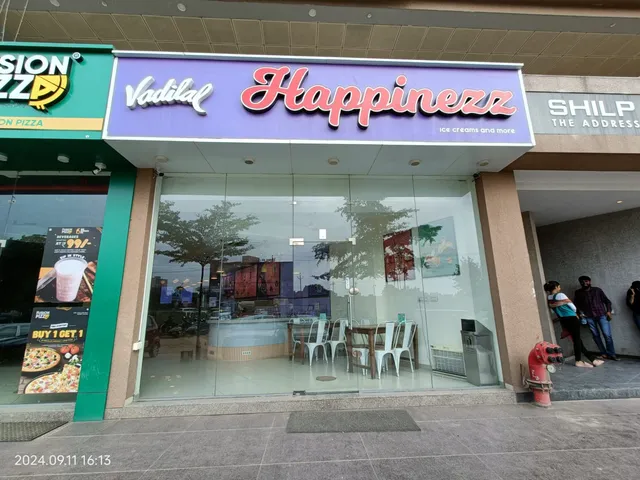 Happinezz Ice Cream by Vadilal