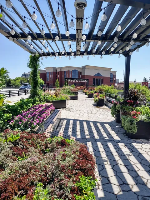 Noblesville Bridge of Flowers