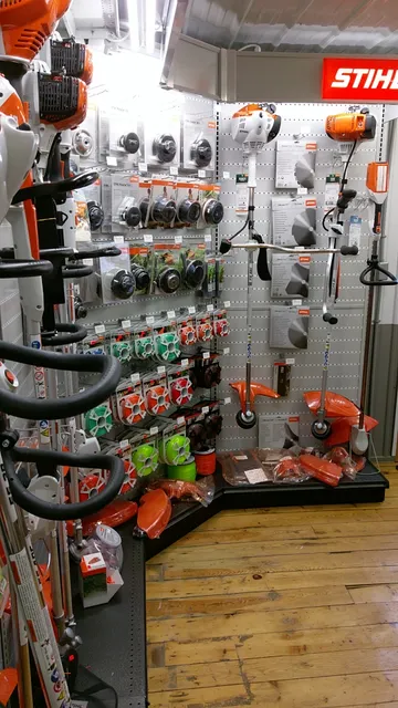 Clugston Farm & Garden LLP