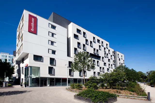 Appart Hôtel - Residhome Paris Issy-les-Moulineaux
