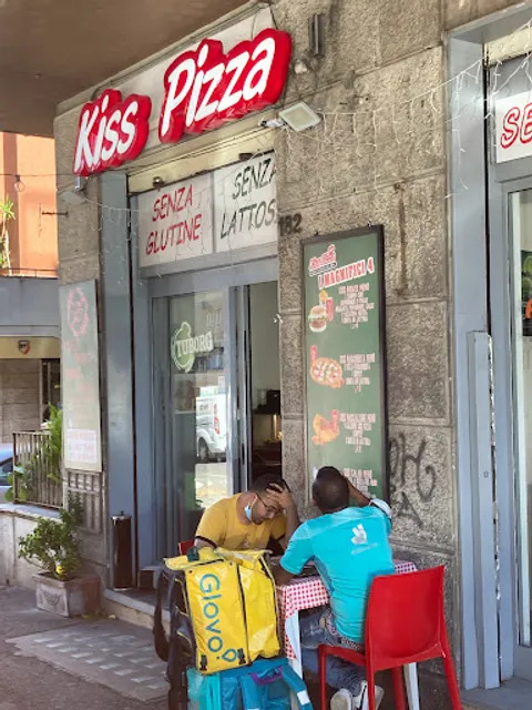 Kiss Pizza