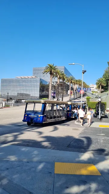 Universal Studios Shuttle Bus