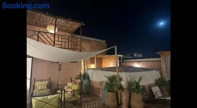 Riad Des Trois Palais