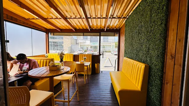 Redondinho Café e Pão de Queijo Recheado