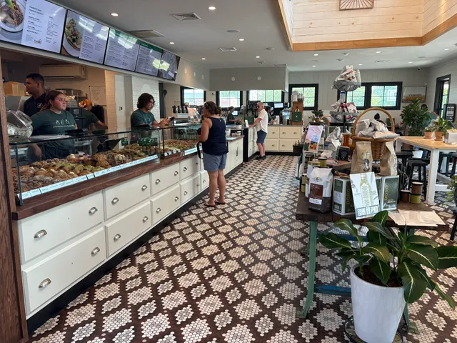 Doro Marketplace - Old Saybrook