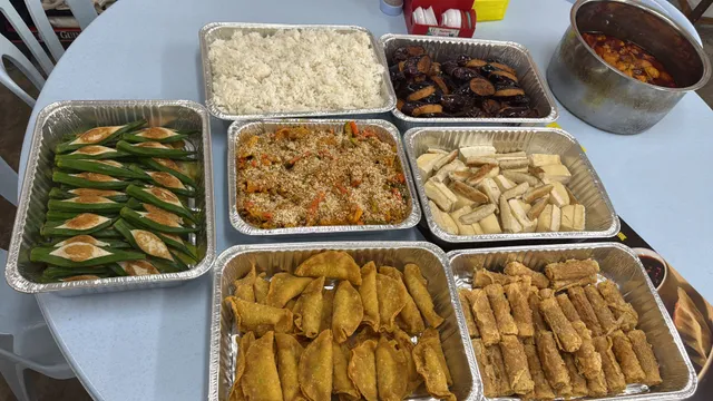 RESTURANT EAT YONG TAU FOO