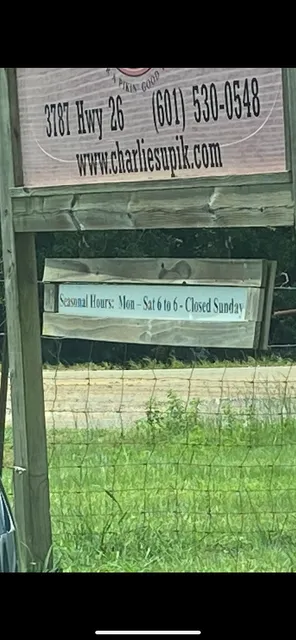 Charlies U-Pik - Wiggins