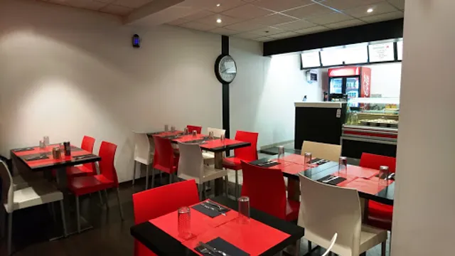 75 Street à Aucamville anciennement Wok King Street