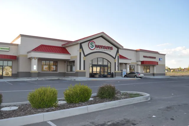 Swensen's Magic Market, Orchard Location