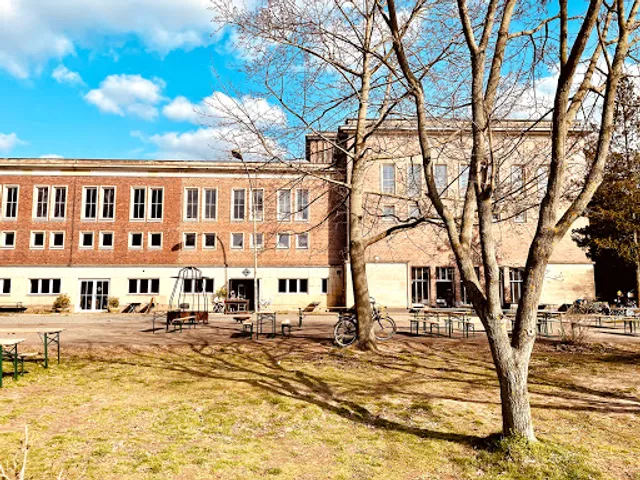 ZOLA - Funkhaus - Treptow Köpenick