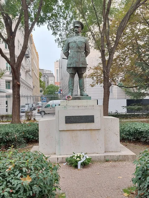 Harry Hill Bandholtz statue