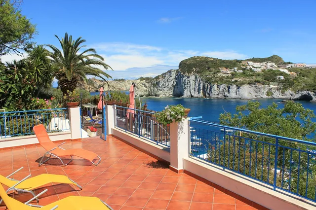 L'Incanto di Cala Feola Isola di Ponza