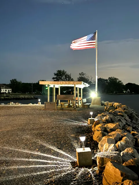 Plymouth Shore On The Bay