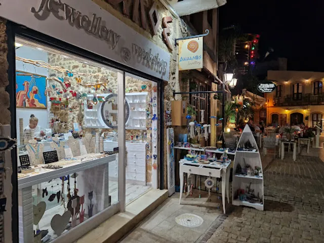 Platia Taverna Malia