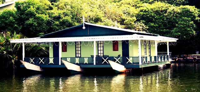 Madu Ganga Villa