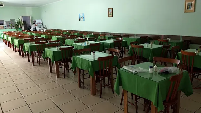 Déia Lancheria e Restaurante