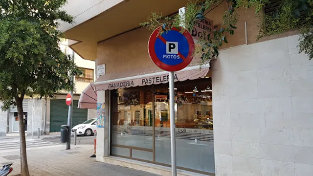 Panaderia Pasteleria Dofí