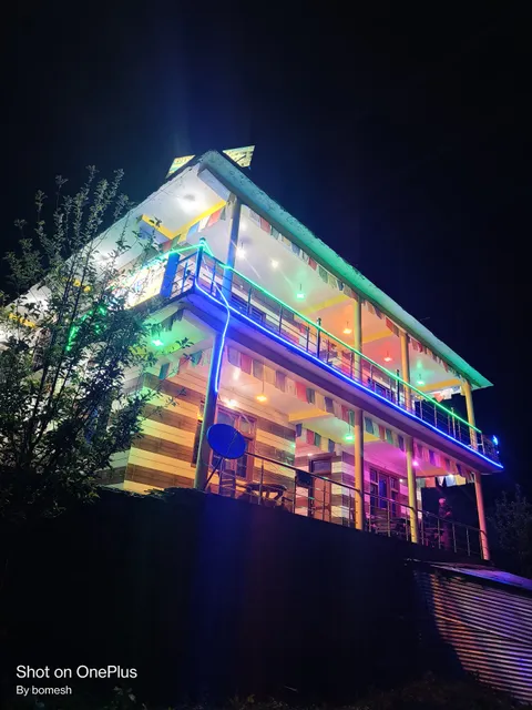 Gold Star guest house and cafe tosh