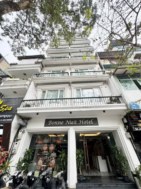 Bonne Nuit Hotel & Spa